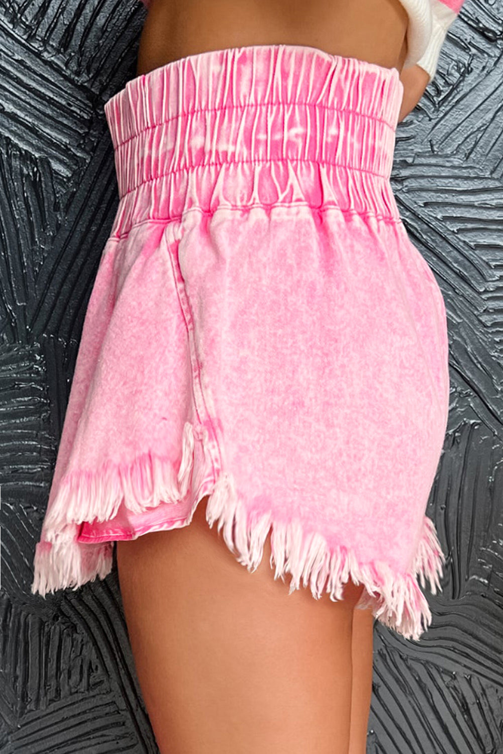 SMOCKED DENIM SKORT