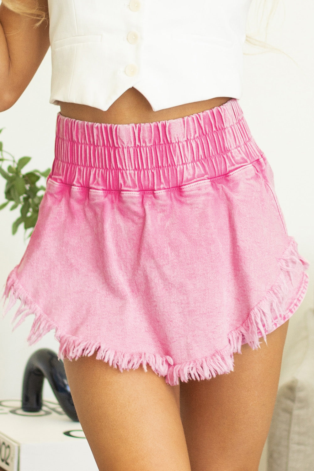 SMOCKED DENIM SKORT