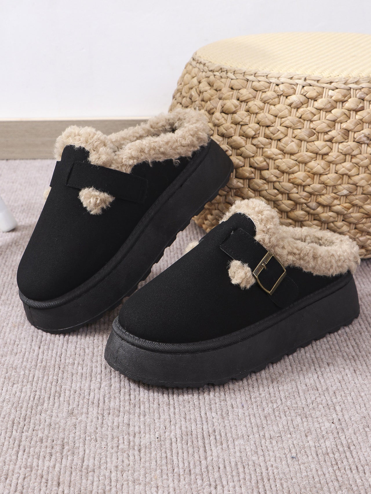 FUZZY BUCKLE PLATFORM SLIPPERS