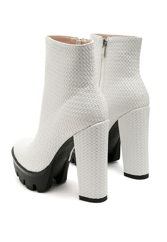 SNAKE SKIN HEELED BOOTIES