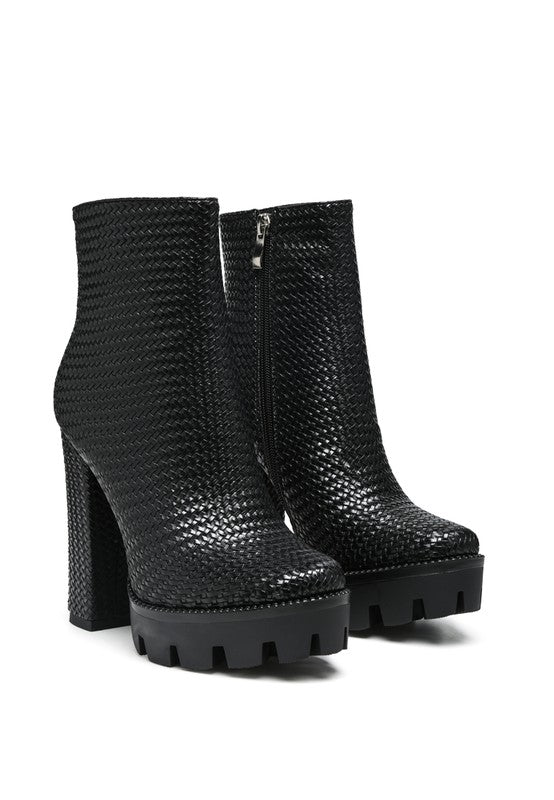 SNAKE SKIN HEELED BOOTIES