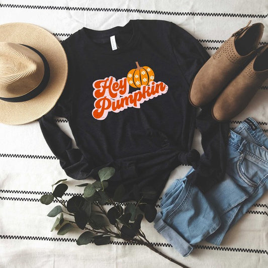 THE HEY PUMPKIN GRAPHIC TEE