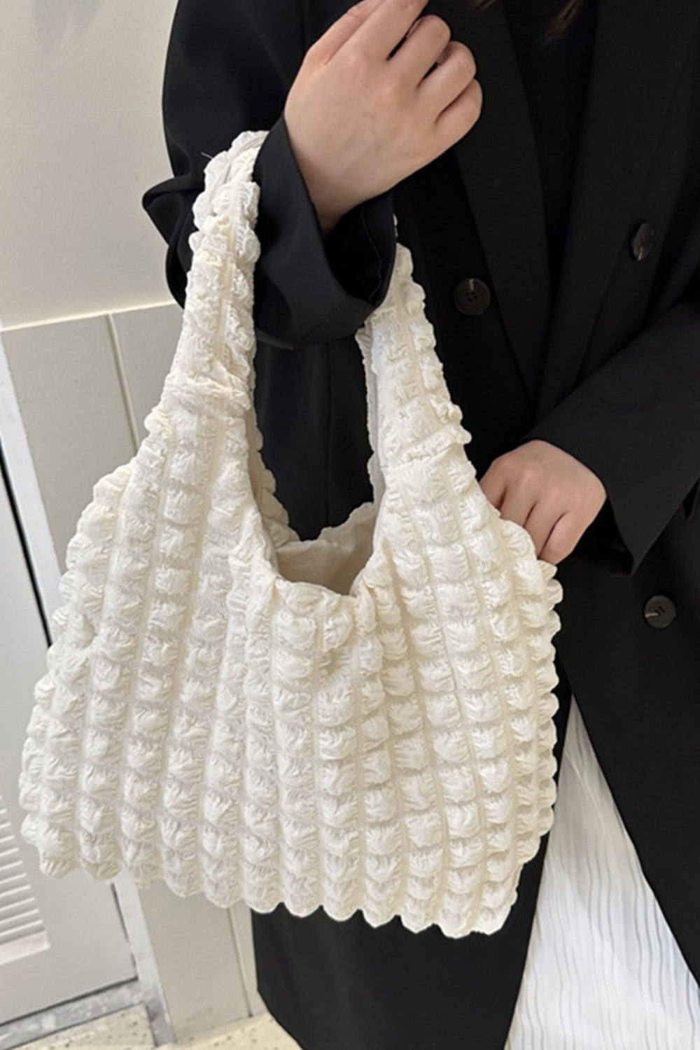 THE CLOUD PUFF TOTE