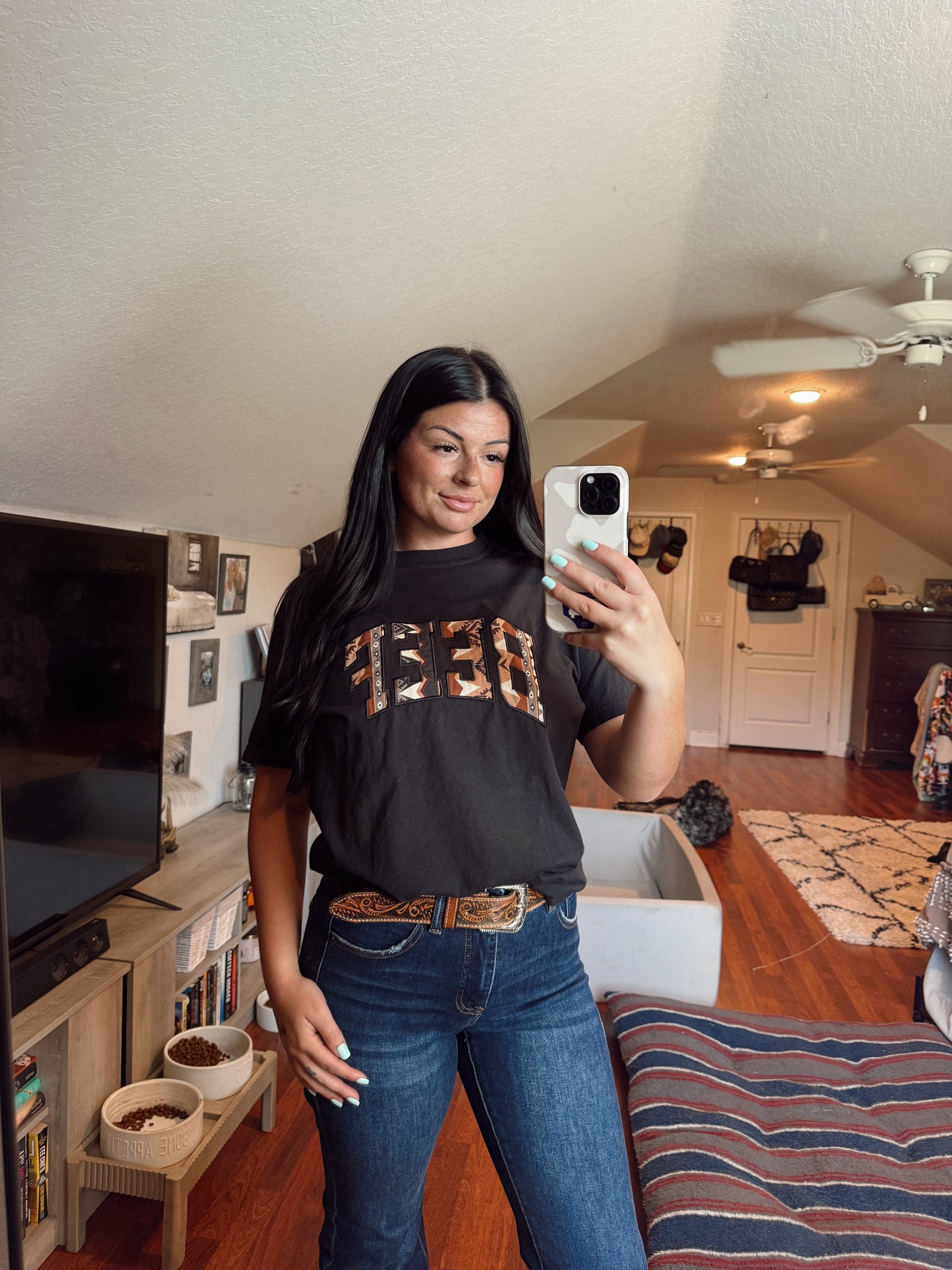 BEEF EMBROIDERED TEE