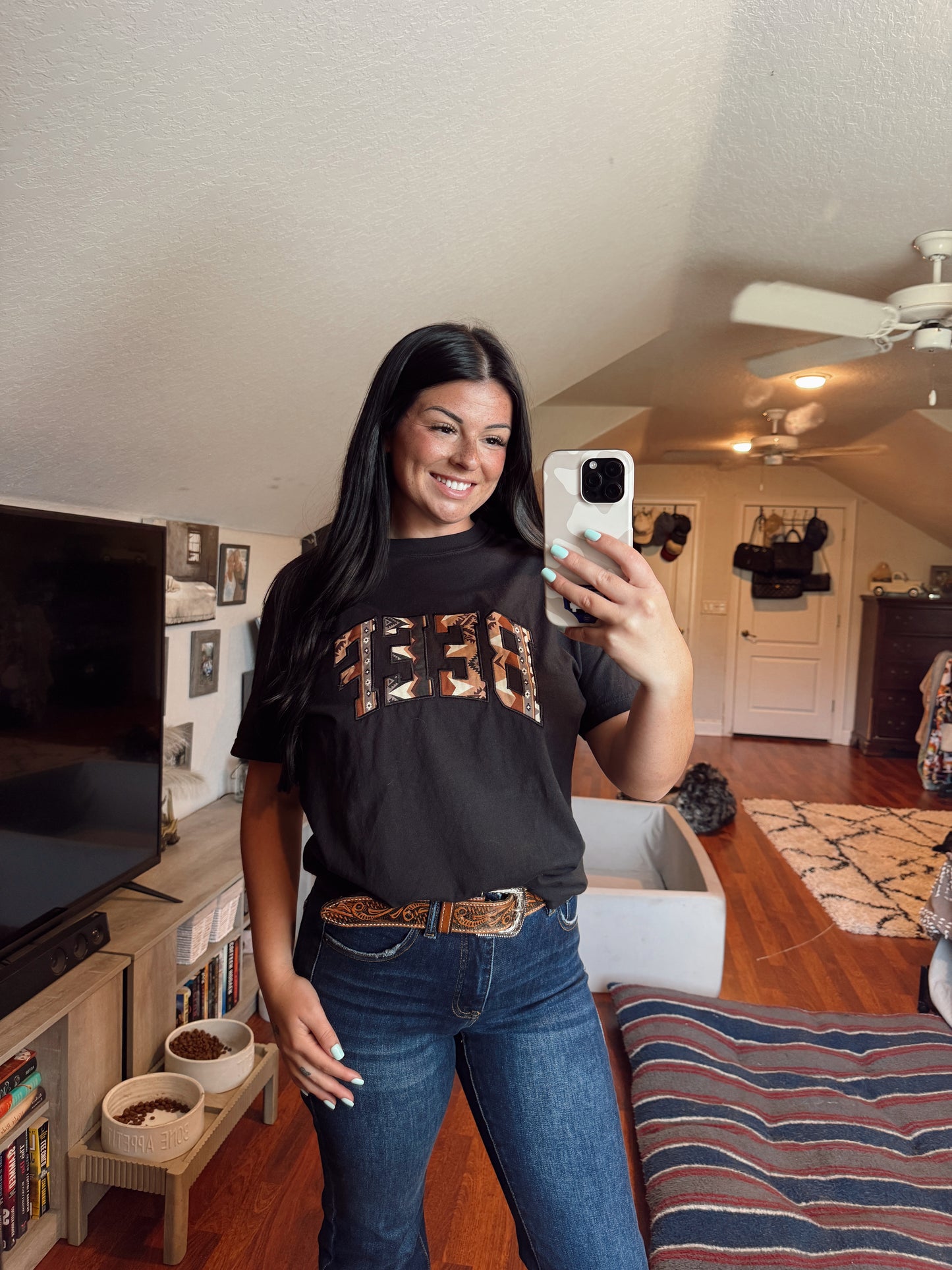 BEEF EMBROIDERED TEE