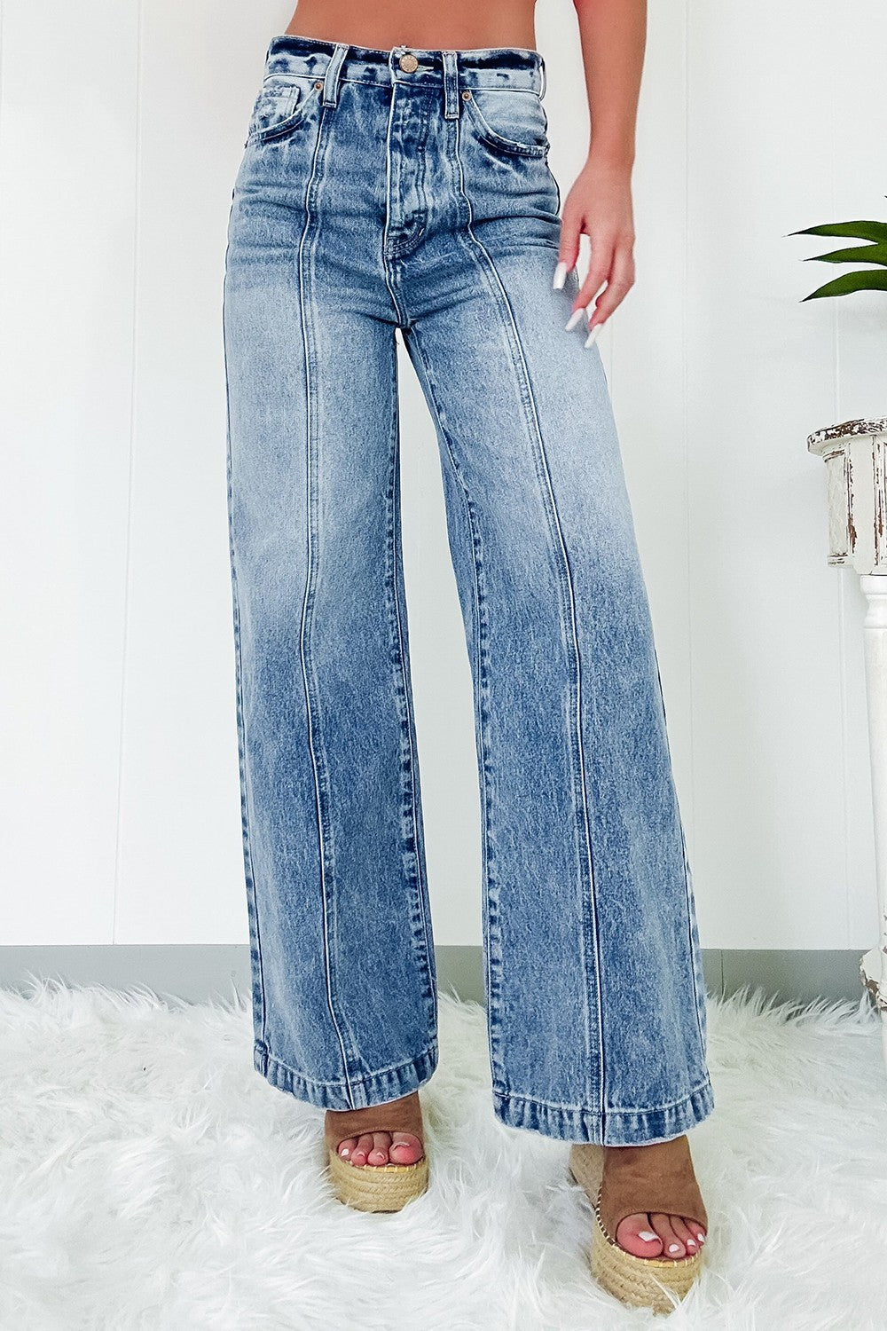 THE MEGAN WIDE LEG JEANS